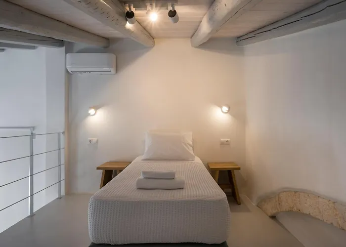 Tholos Cottage