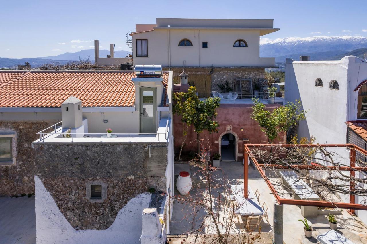 Tholos Holiday home *